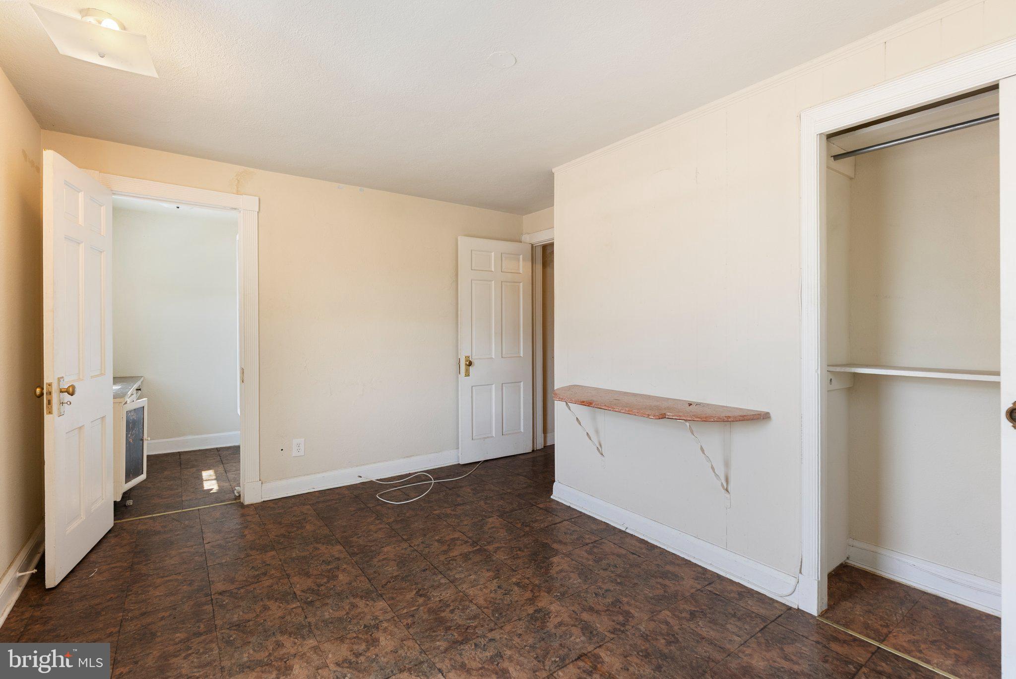 HAYWOOD HEIGHTS - Residential