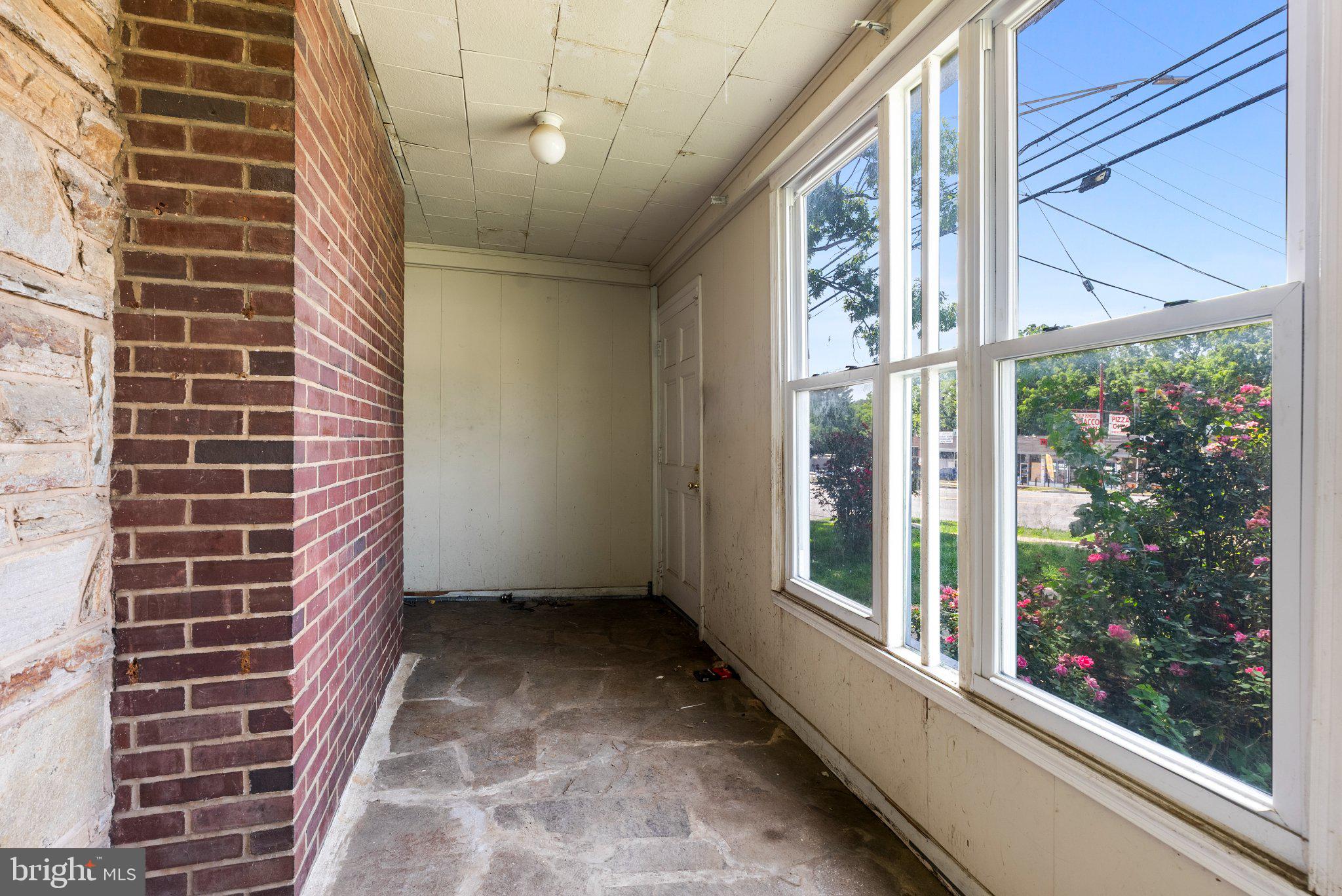 HAYWOOD HEIGHTS - Residential