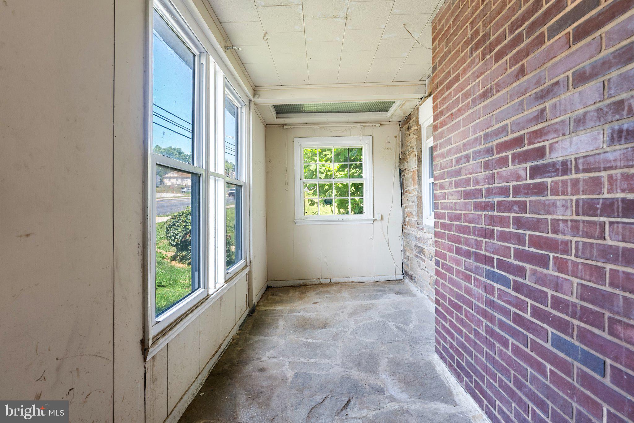 HAYWOOD HEIGHTS - Residential