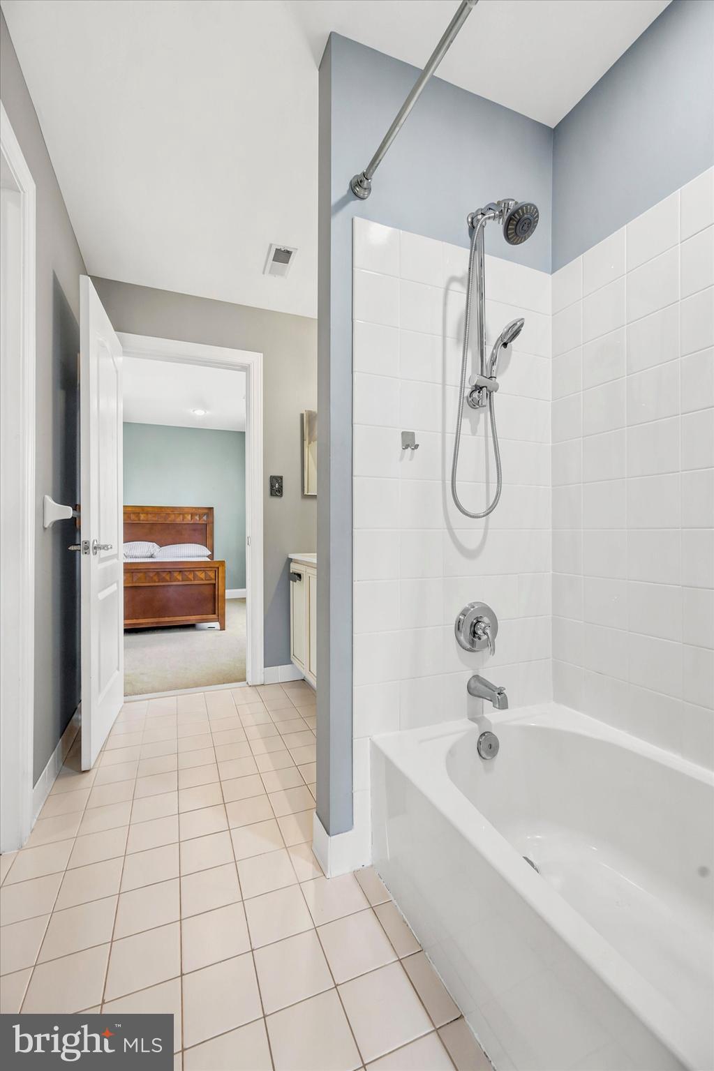 LEDERACH GOLF FAIRWY - Residential