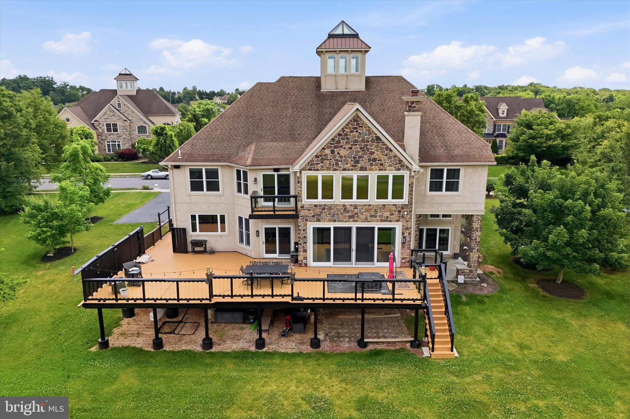 LEDERACH GOLF FAIRWY - Residential