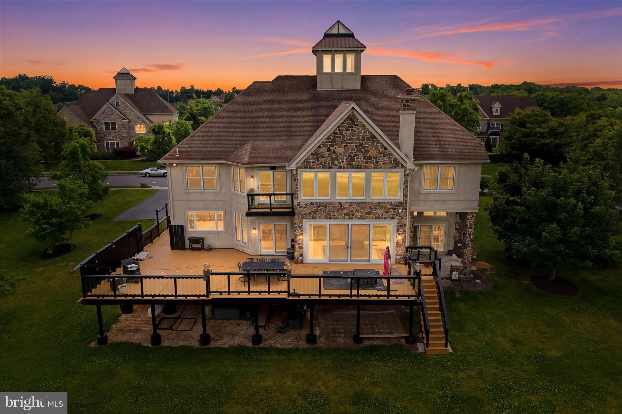 LEDERACH GOLF FAIRWY - Residential