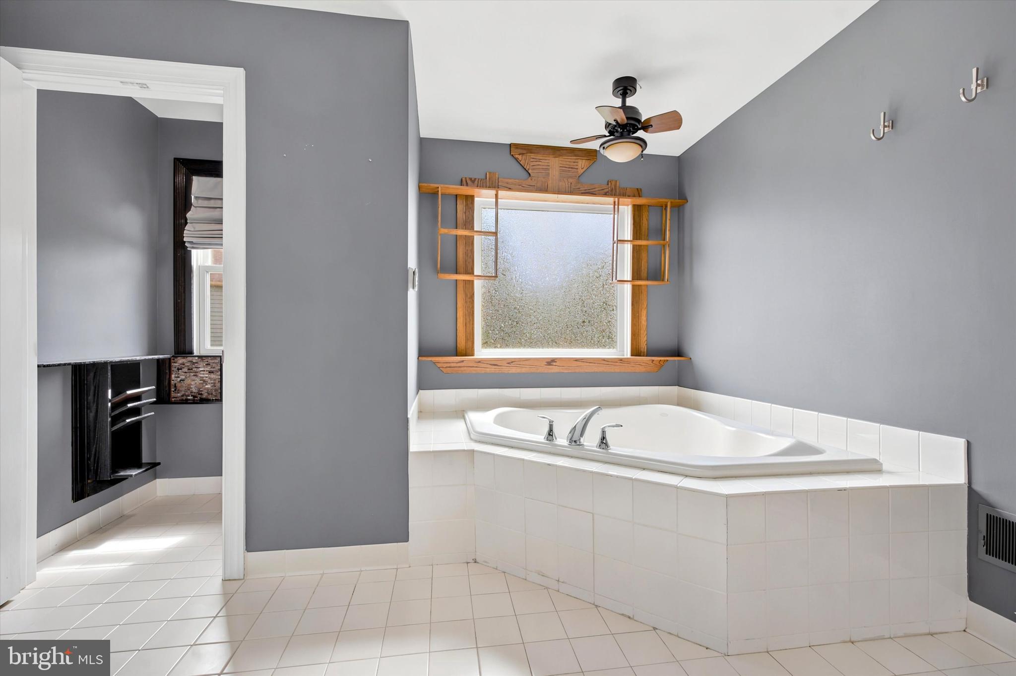 LEDERACH GOLF FAIRWY - Residential