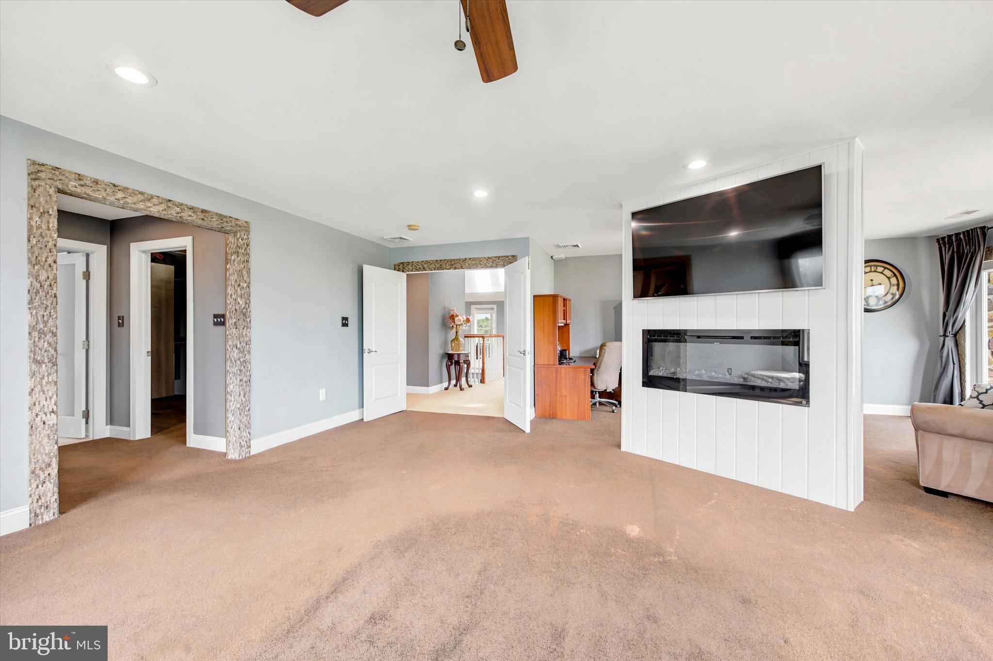 LEDERACH GOLF FAIRWY - Residential