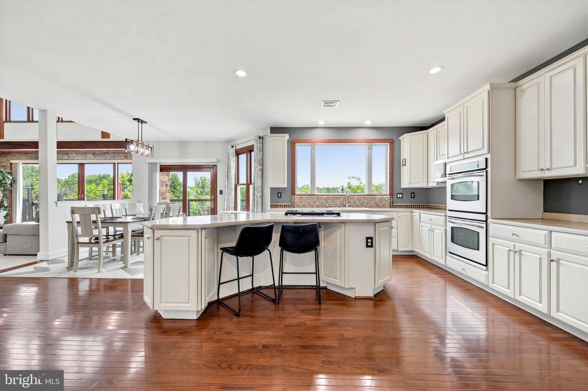 LEDERACH GOLF FAIRWY - Residential