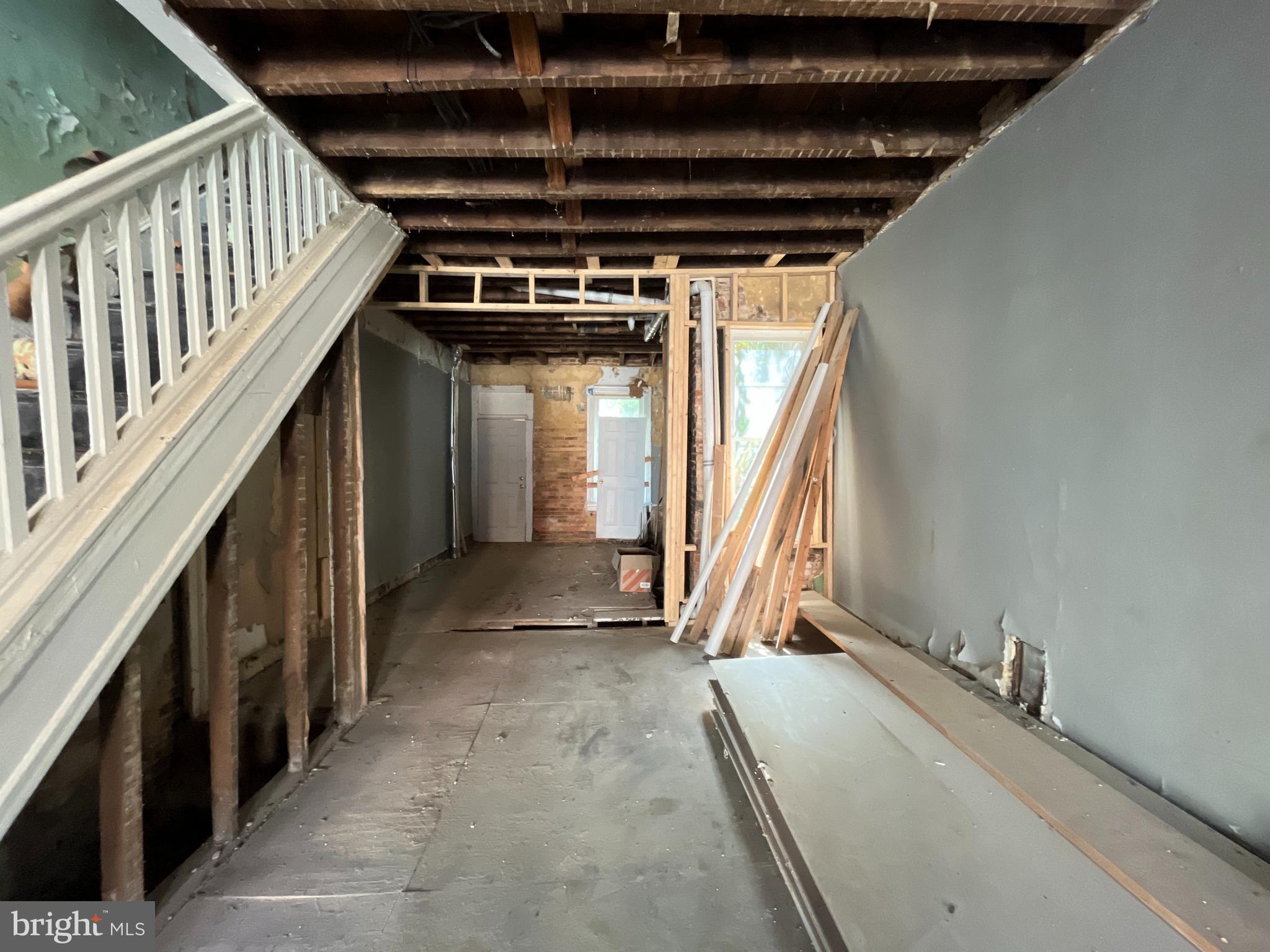 MIDTOWN EDMONDSON - Residential