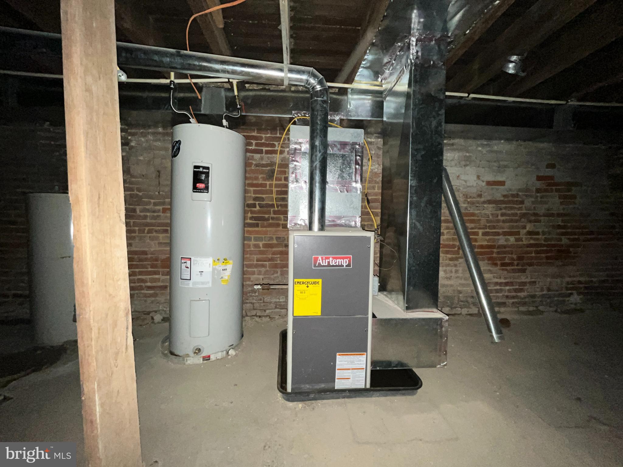 MIDTOWN EDMONDSON - Residential