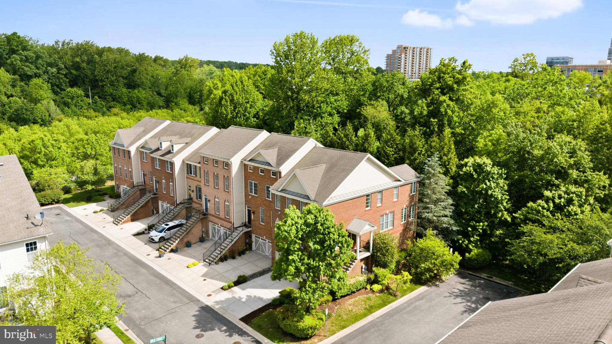 THE ENCLAVE AT ARUNDEL PRESERVE - Residential