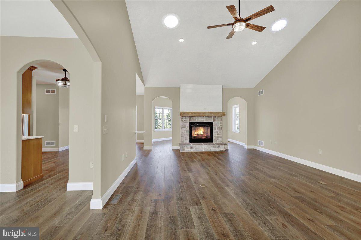 THE ESTATES AT HEARTHSIDE - Residential