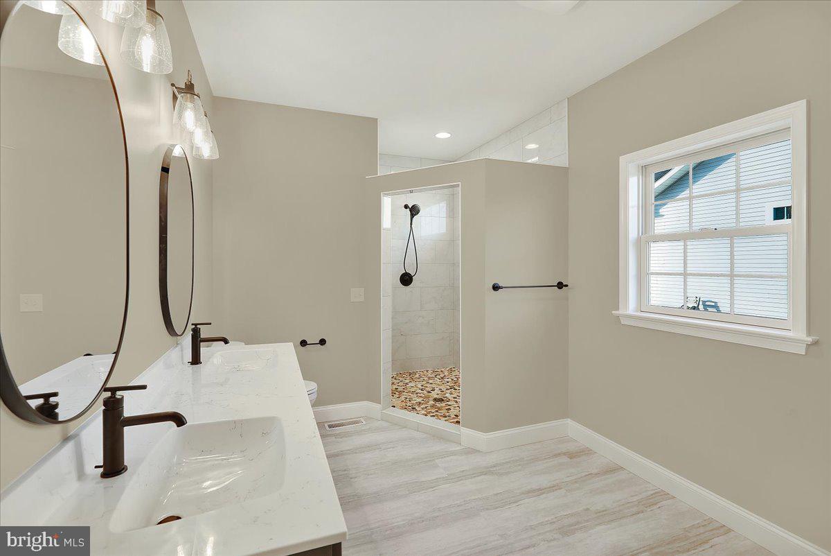THE ESTATES AT HEARTHSIDE - Residential