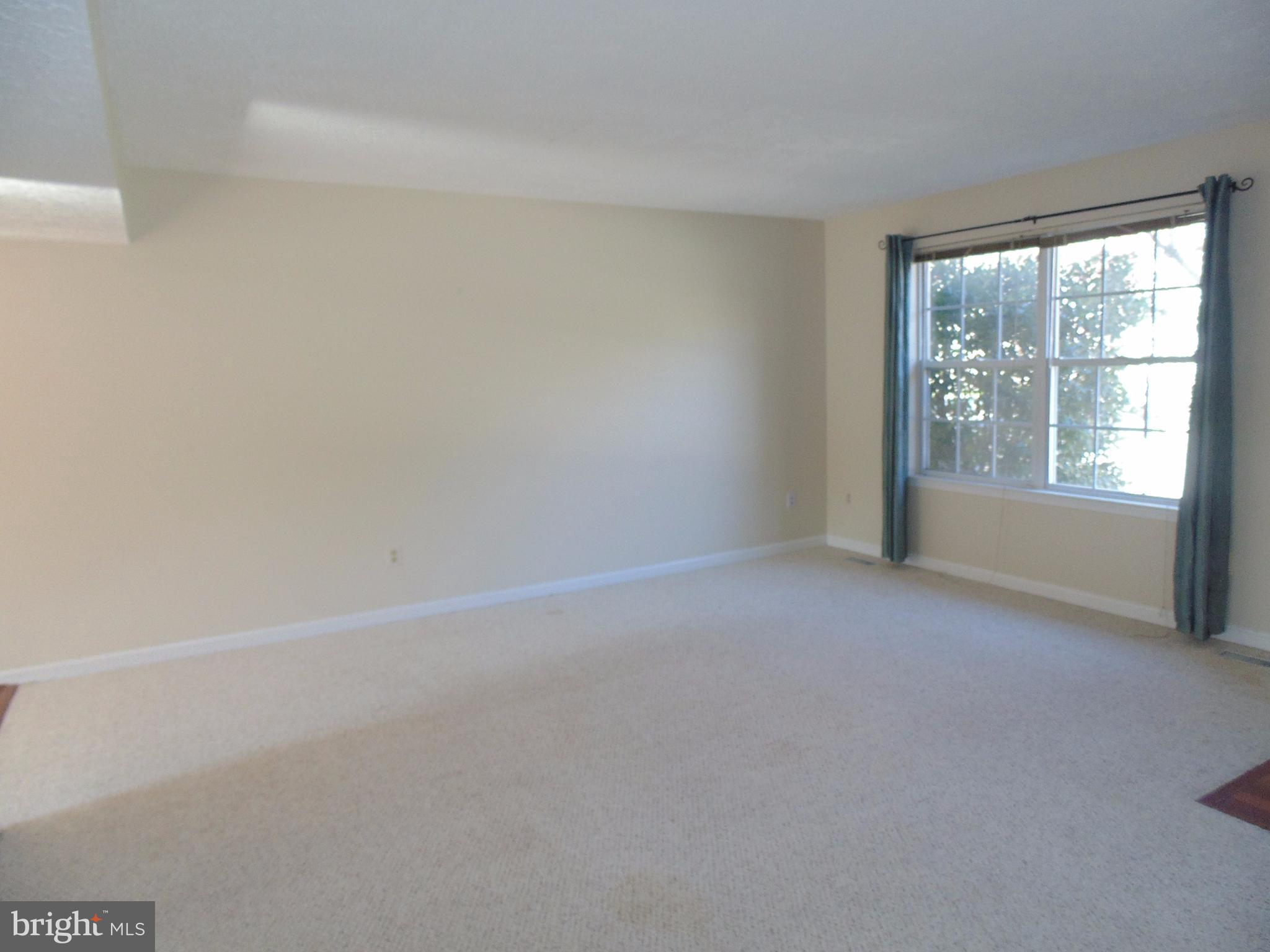 CASTINE - Residential Lease