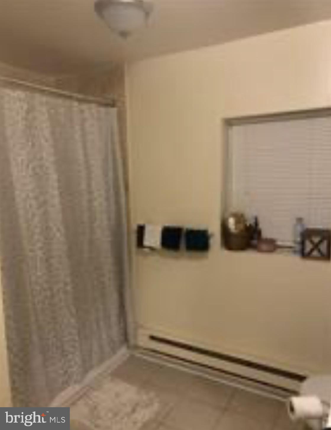GERMANTOWN - Commercial Sale