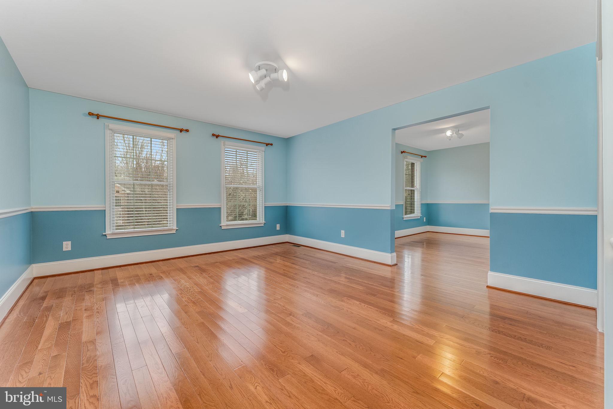 UPPER MOUNTAIN ESTS - Residential