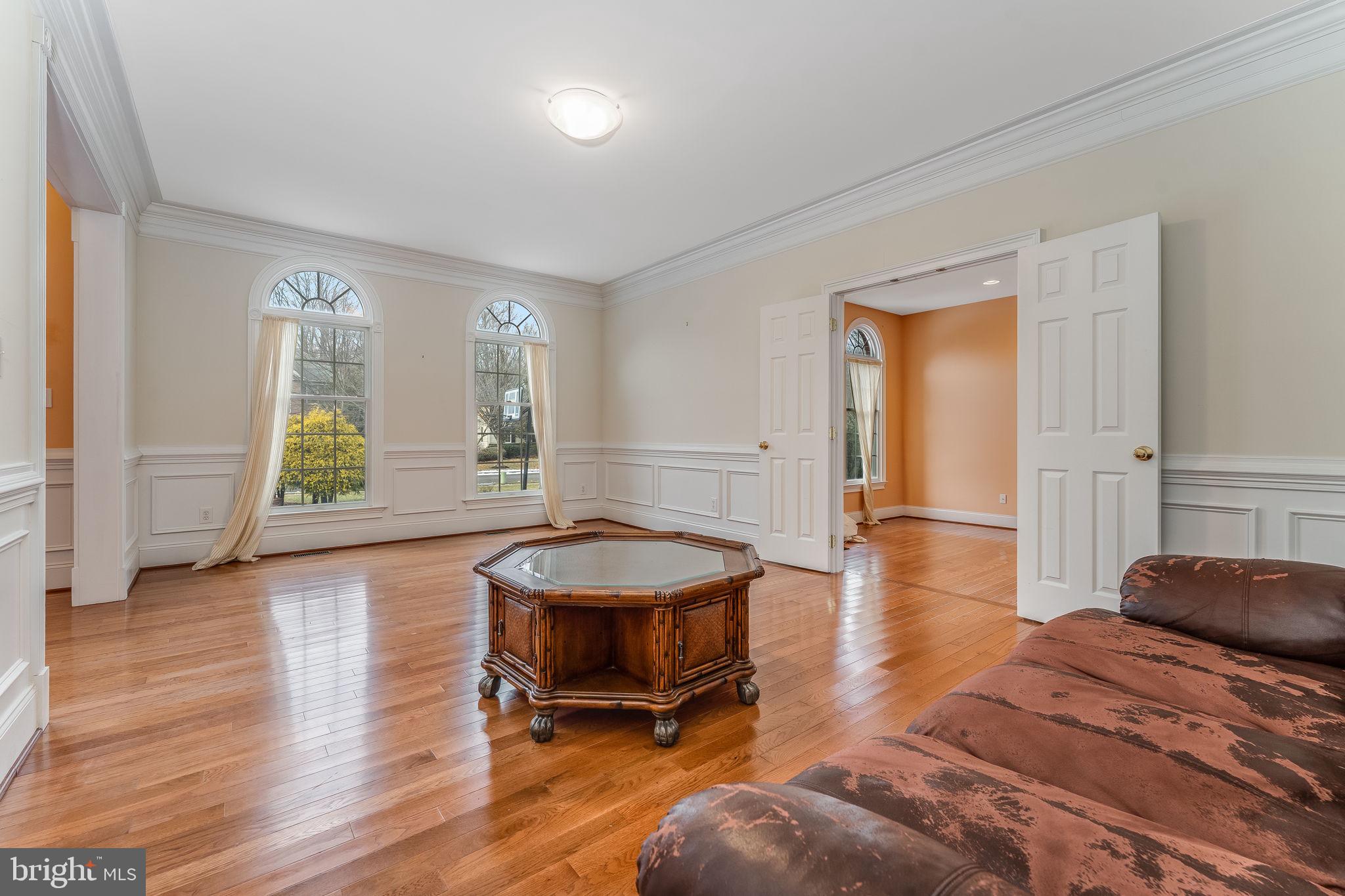 UPPER MOUNTAIN ESTS - Residential