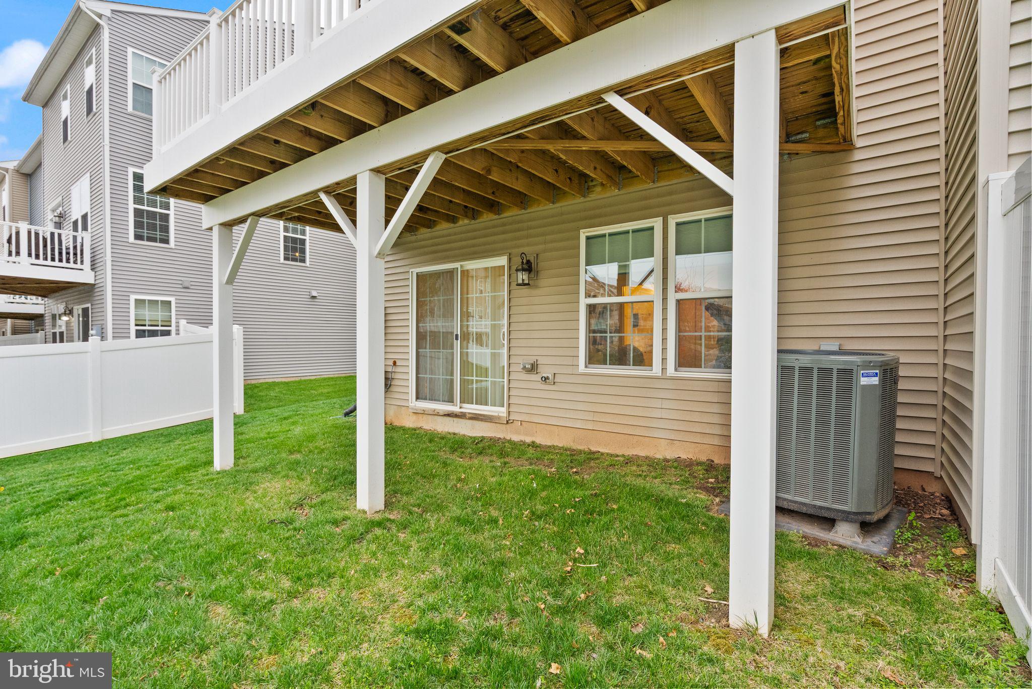 BRADLEY SQUARE - Residential