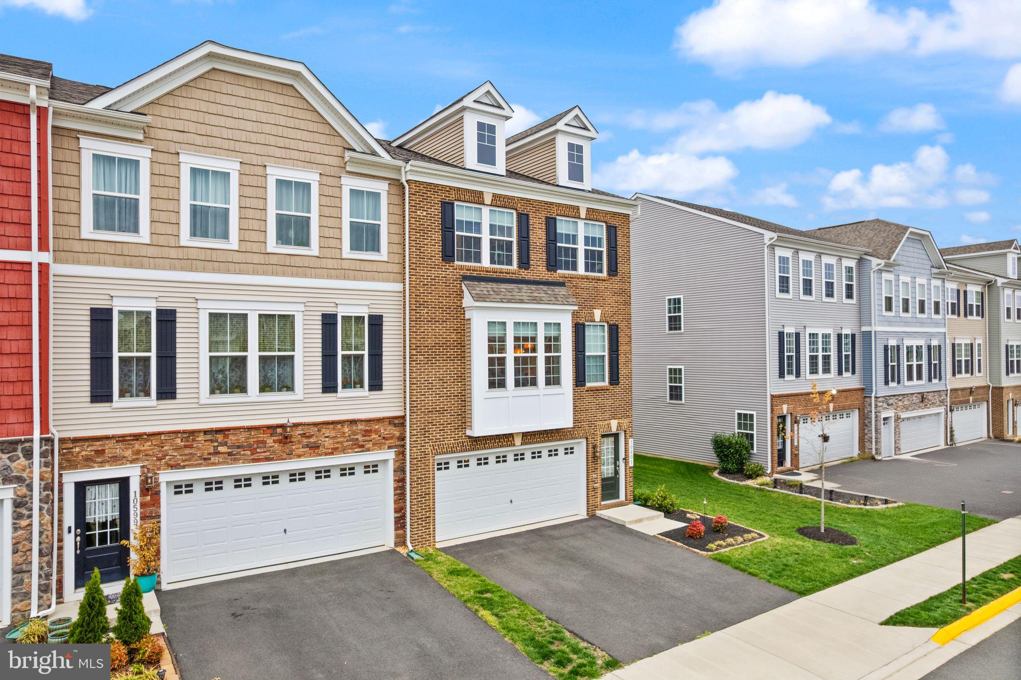 BRADLEY SQUARE - Residential