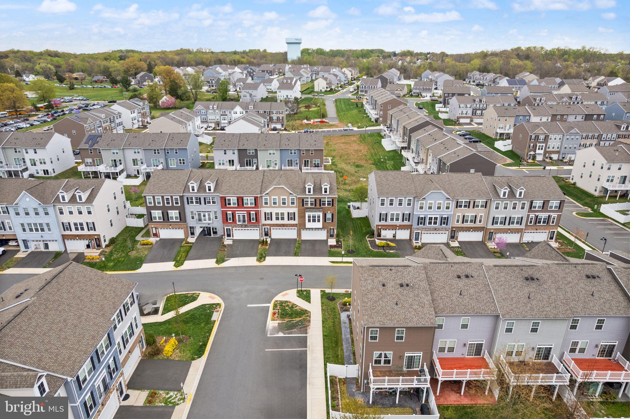 BRADLEY SQUARE - Residential