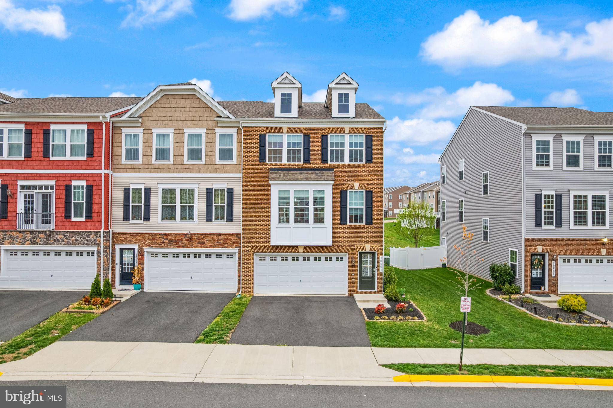 BRADLEY SQUARE - Residential
