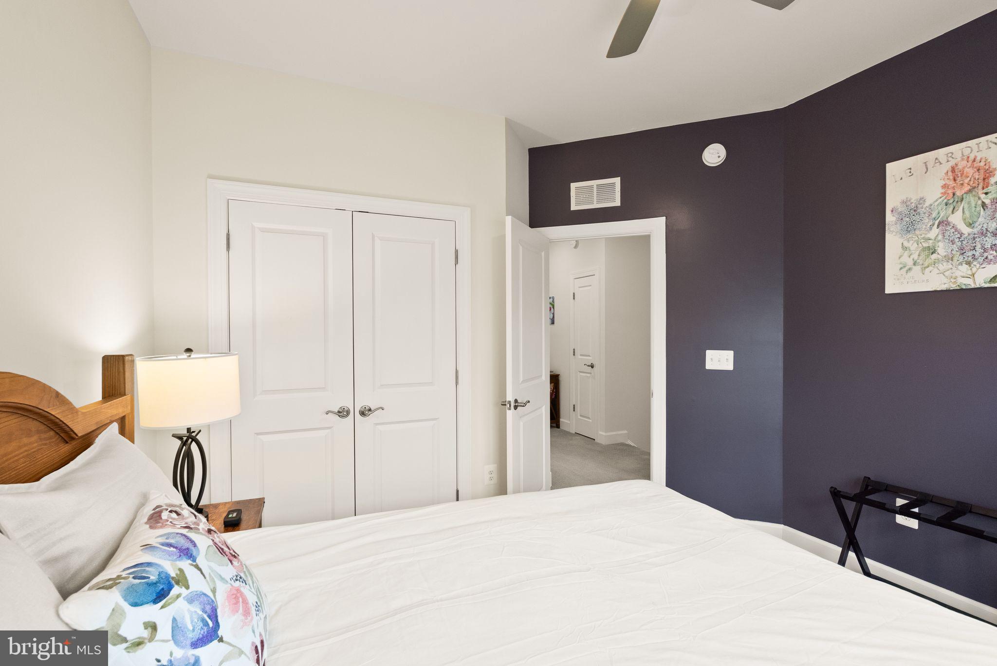 BRADLEY SQUARE - Residential
