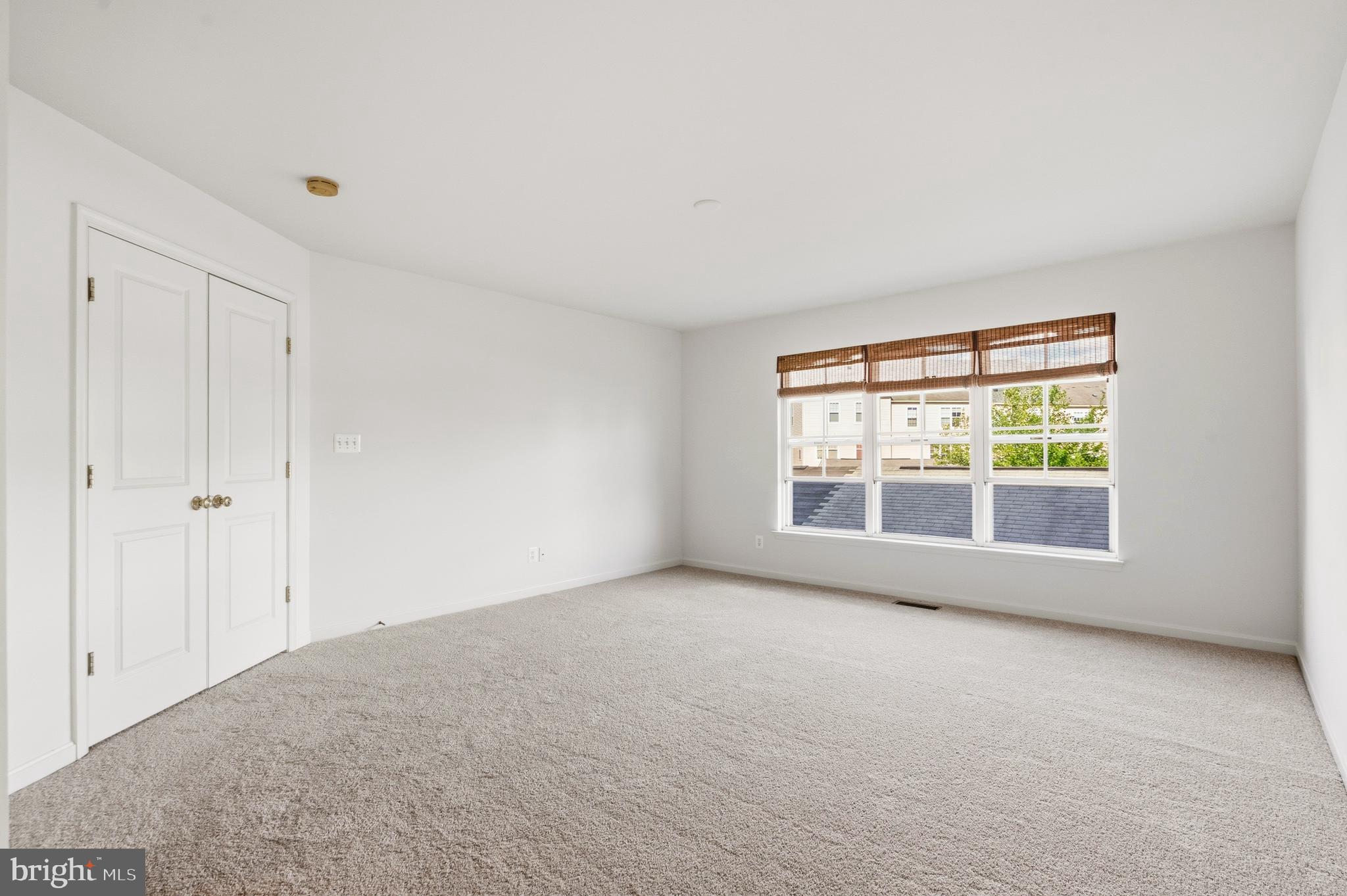 VICTORY LAKES - Residential