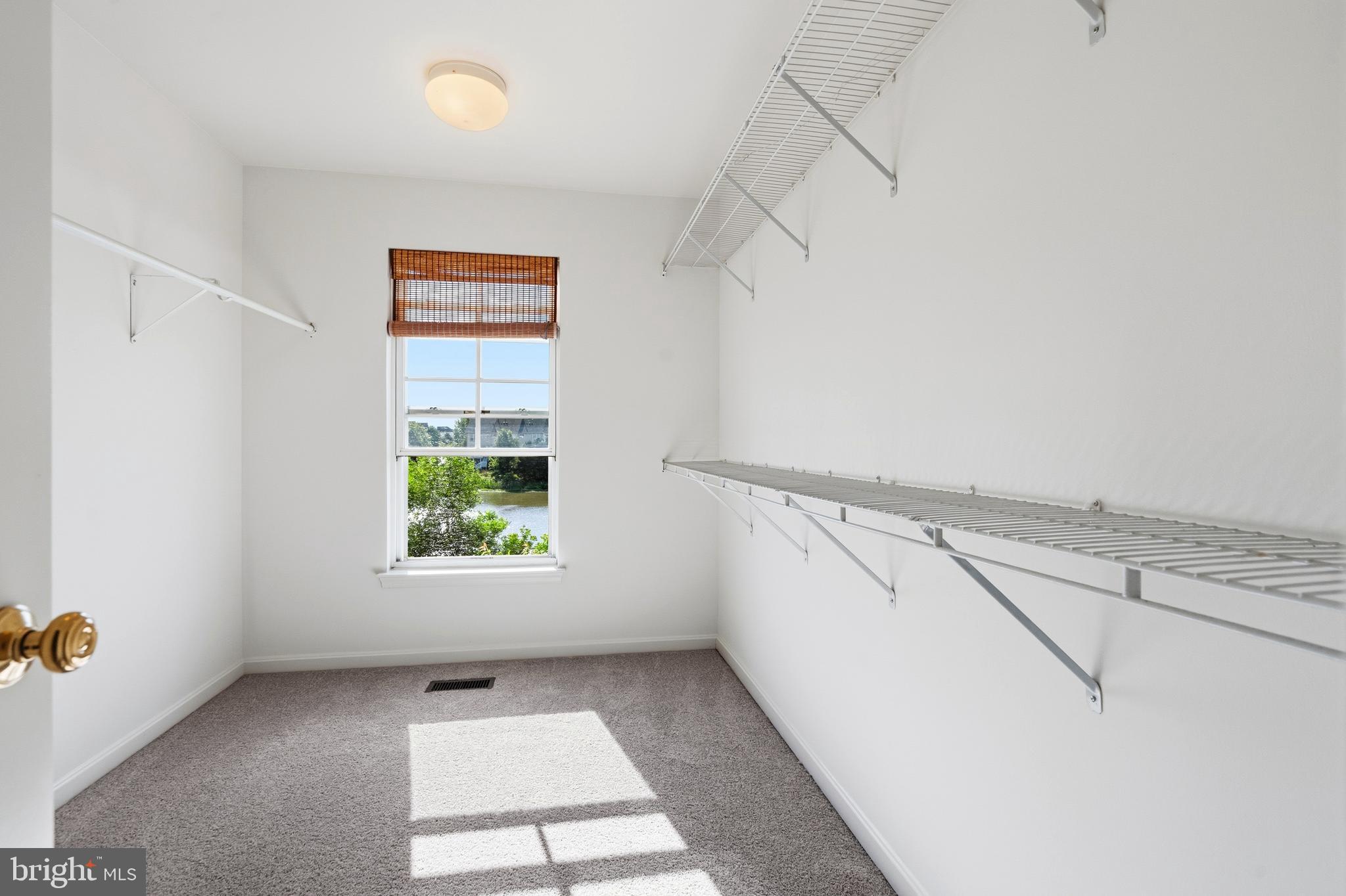 VICTORY LAKES - Residential