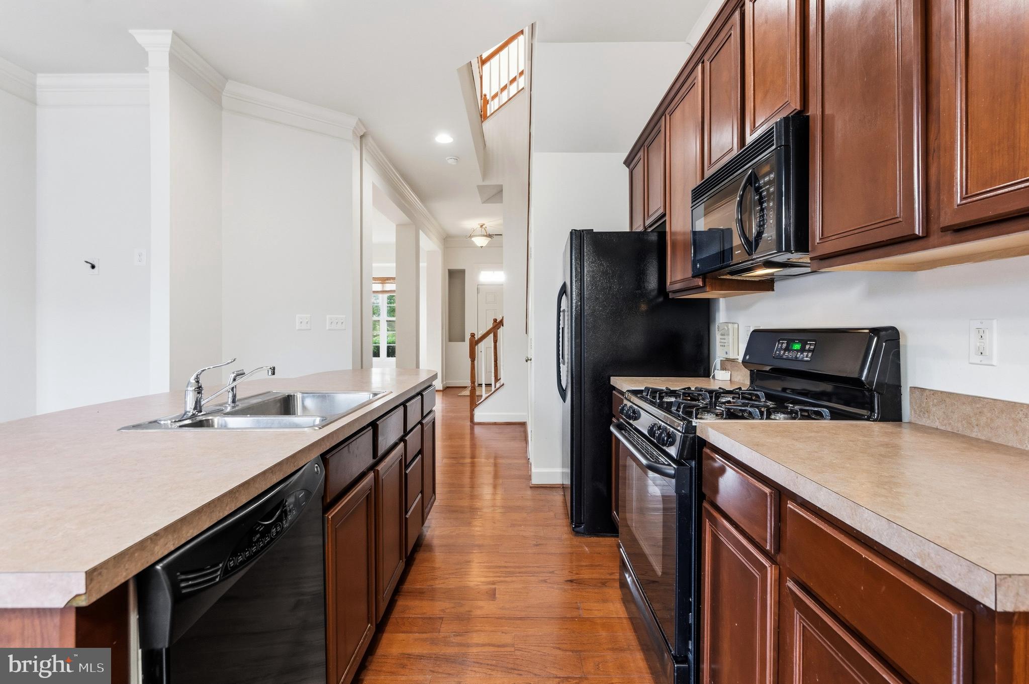 VICTORY LAKES - Residential