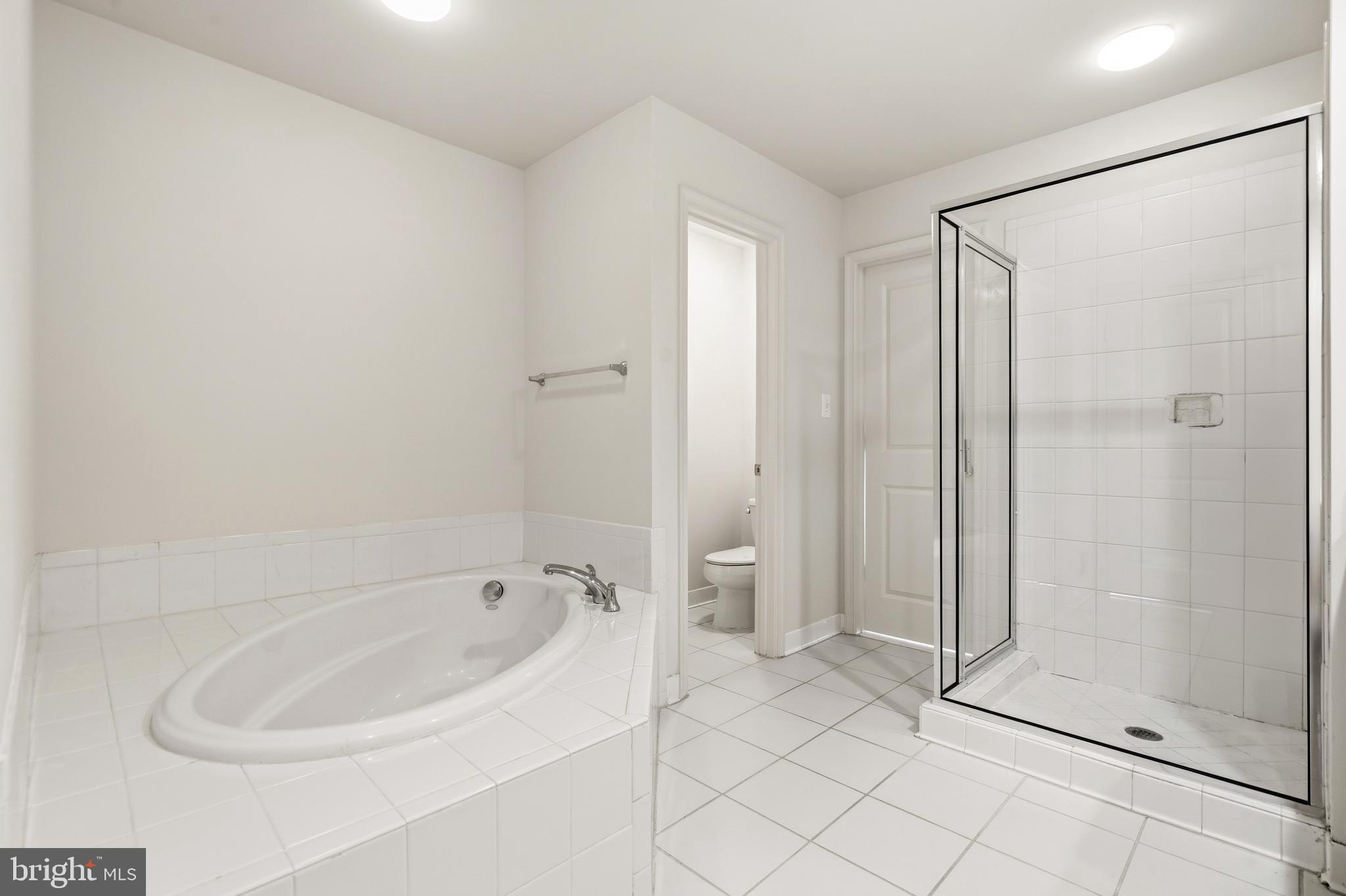 VICTORY LAKES - Residential