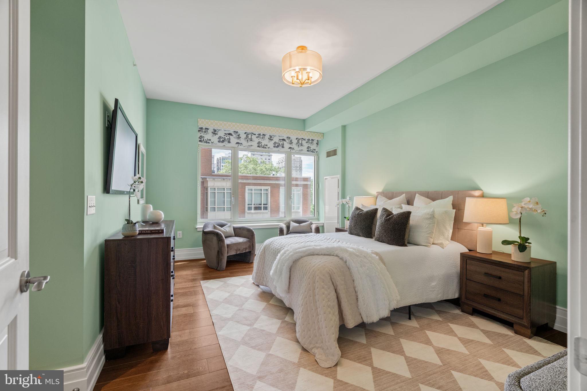 RITTENHOUSE SQUARE - Residential