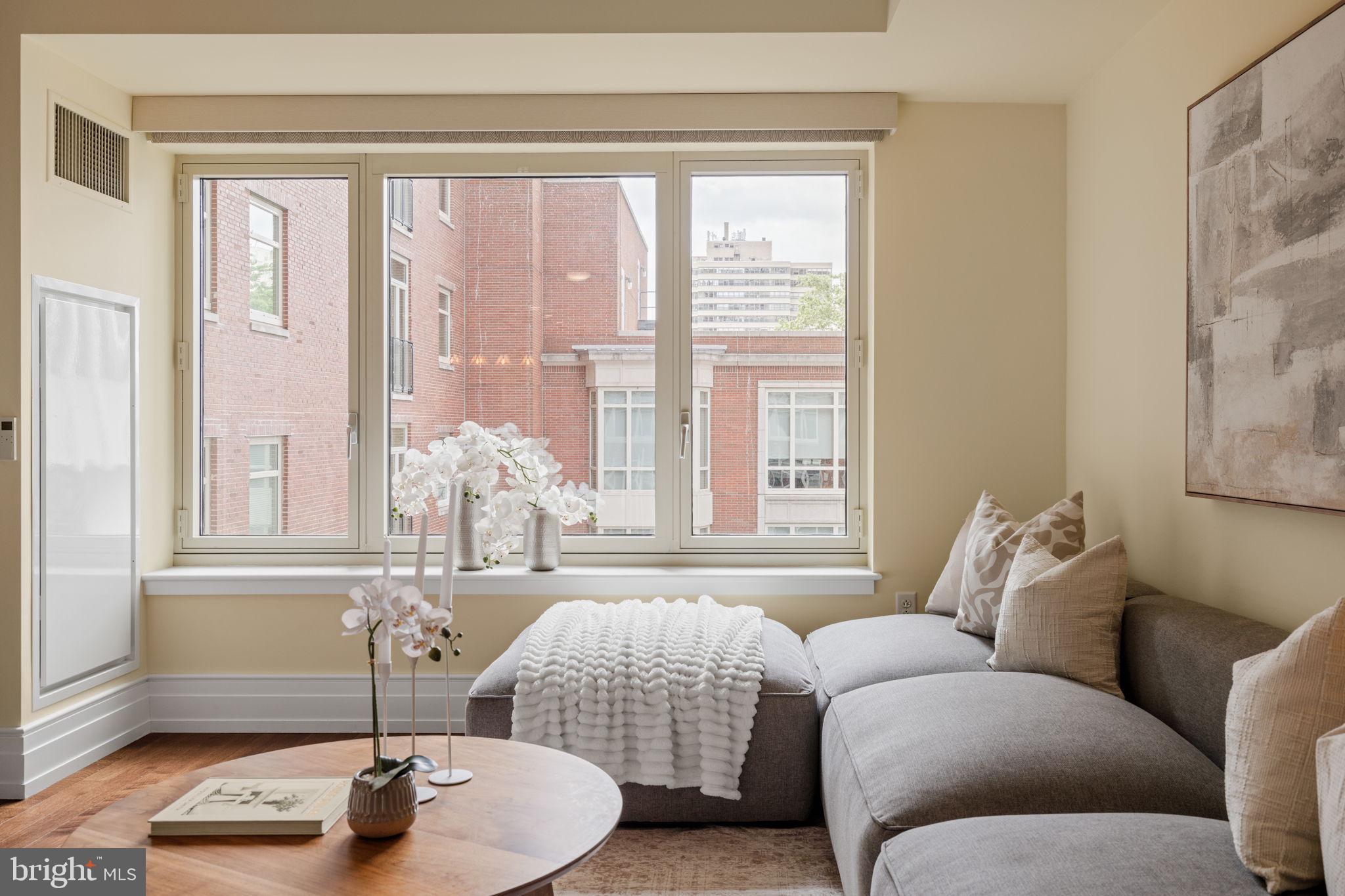 RITTENHOUSE SQUARE - Residential