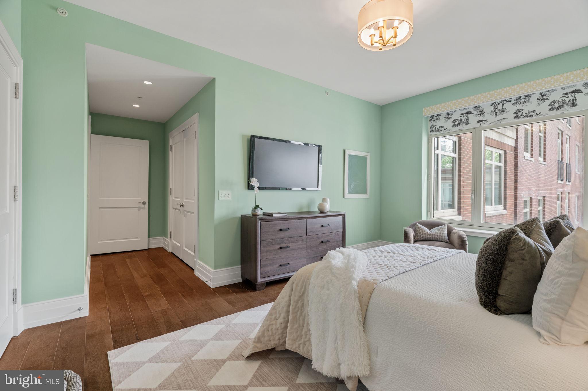 RITTENHOUSE SQUARE - Residential