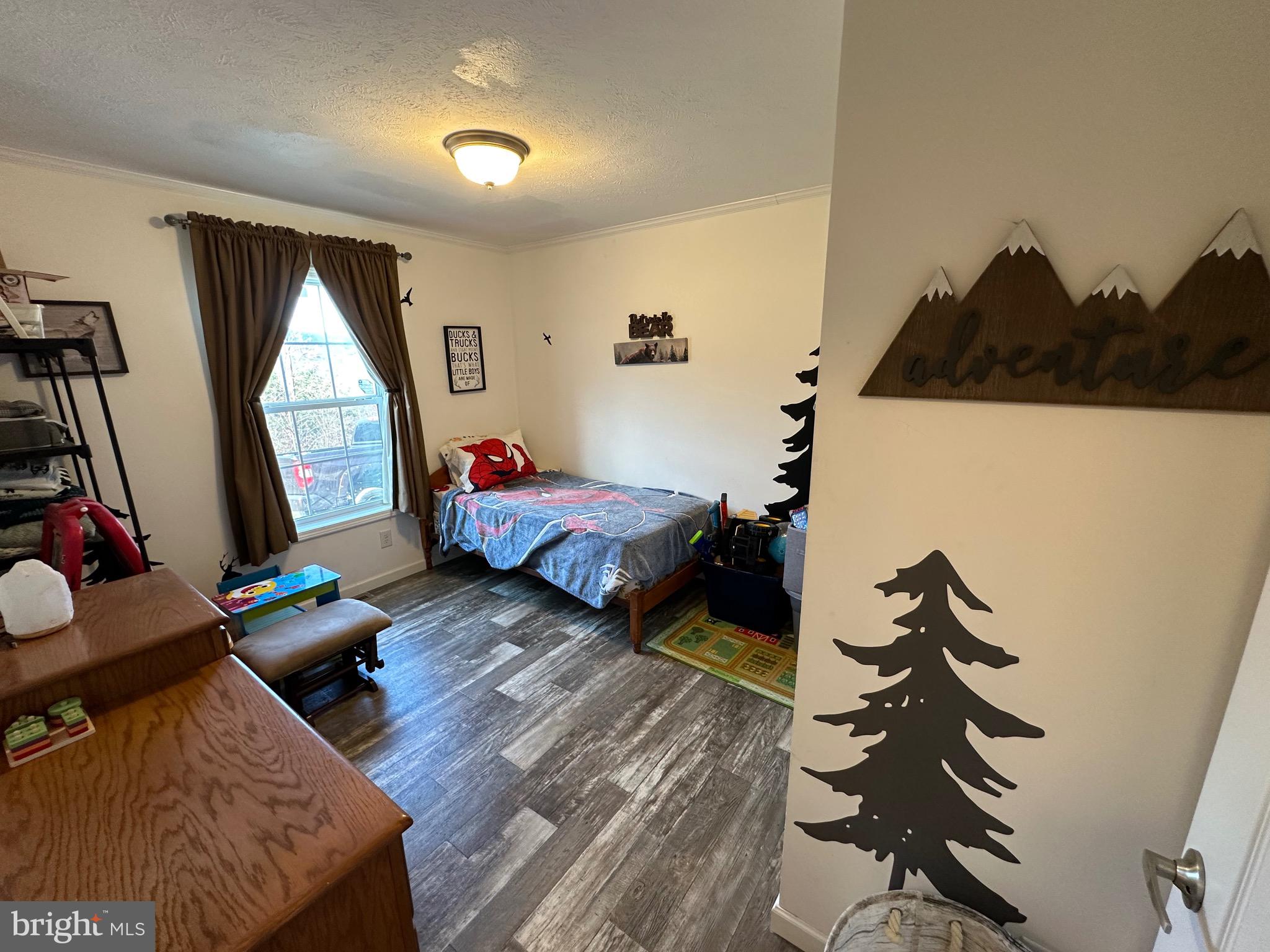 ELK HORN - Residential