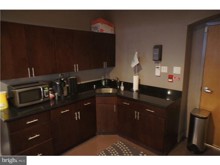 OLD CITY - Commercial Lease