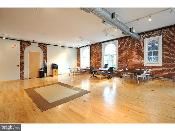 OLD CITY - Commercial Lease
