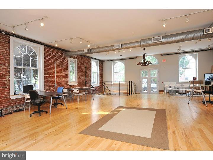 OLD CITY - Commercial Lease