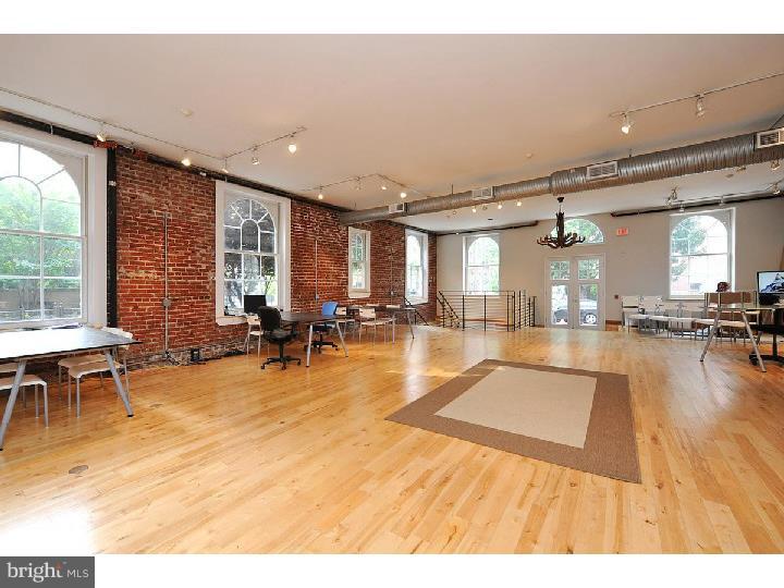OLD CITY - Commercial Lease
