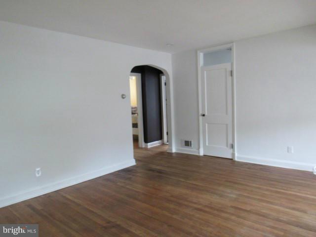 MEADOWBROOK - Residential