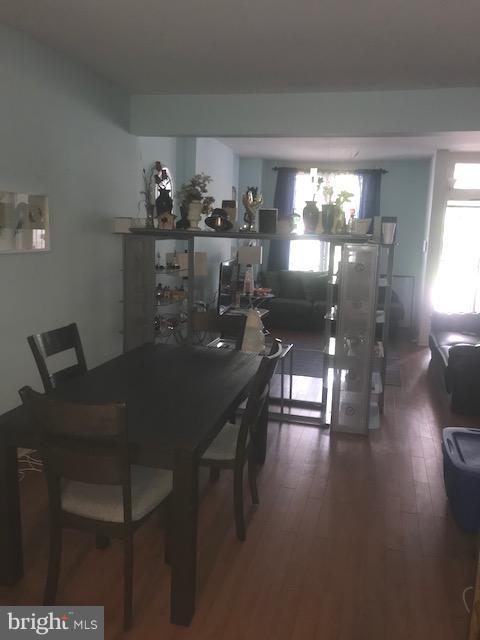 CLIFTON PARK - Residential