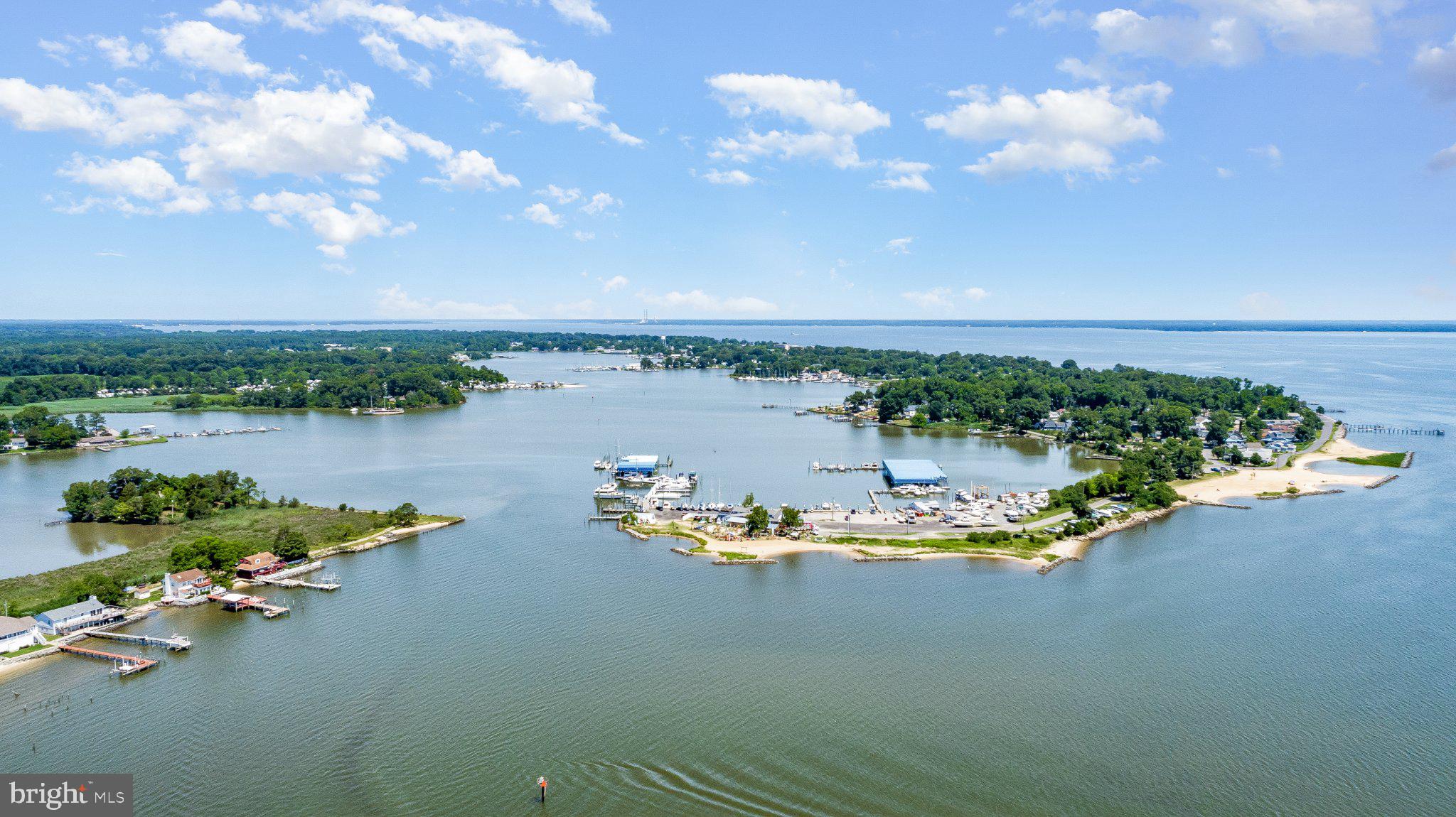 WESTMORELAND SHORES - Residential