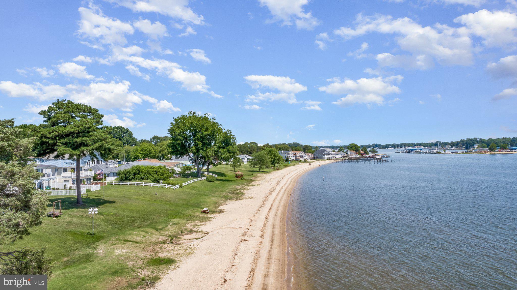 WESTMORELAND SHORES - Residential