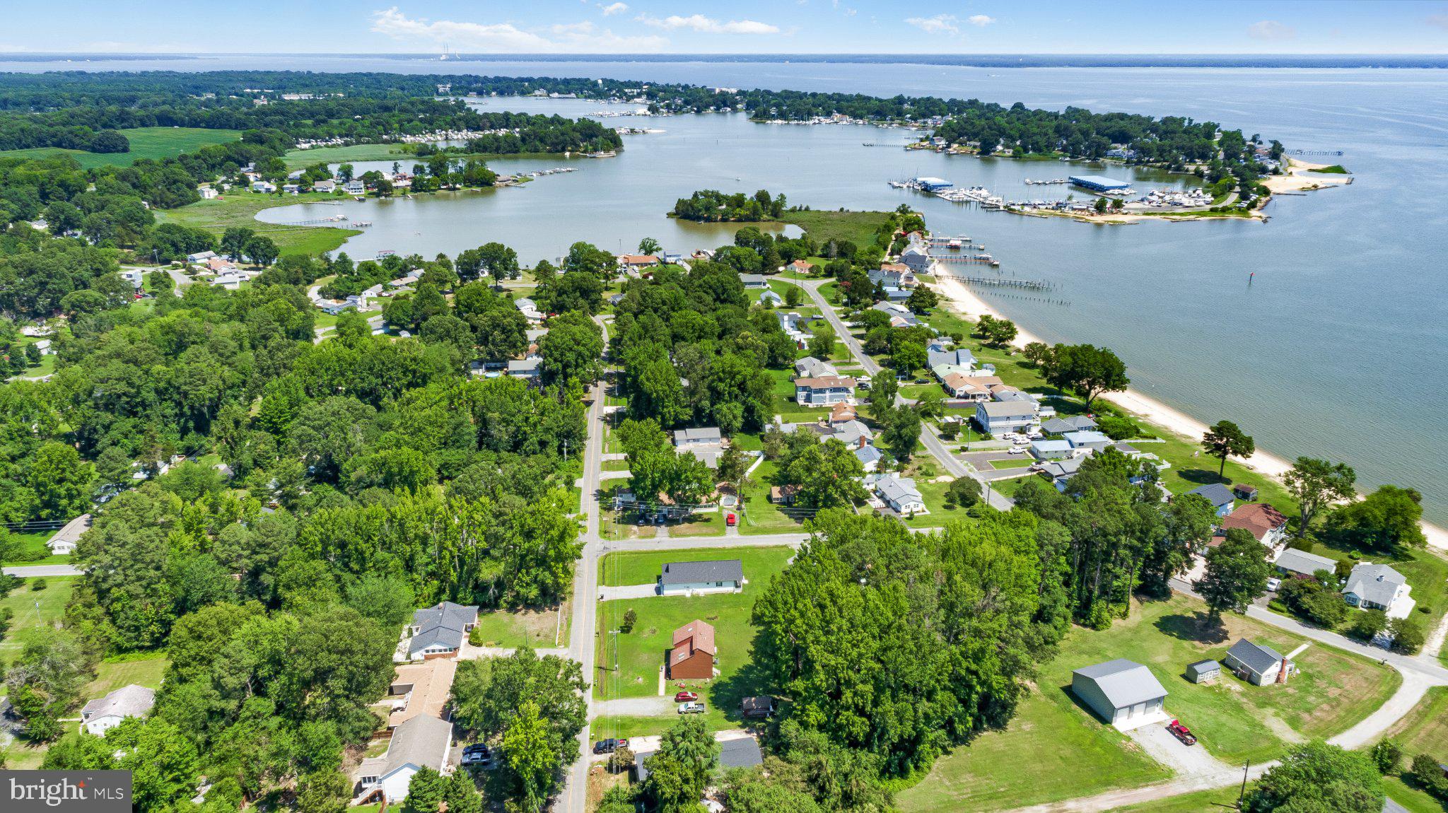 WESTMORELAND SHORES - Residential