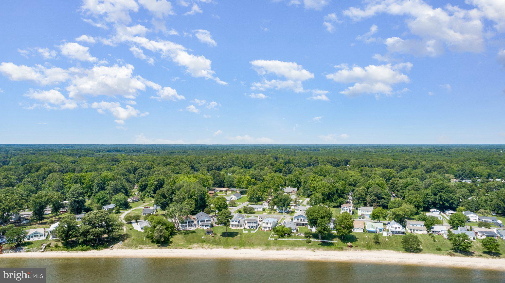 WESTMORELAND SHORES - Residential