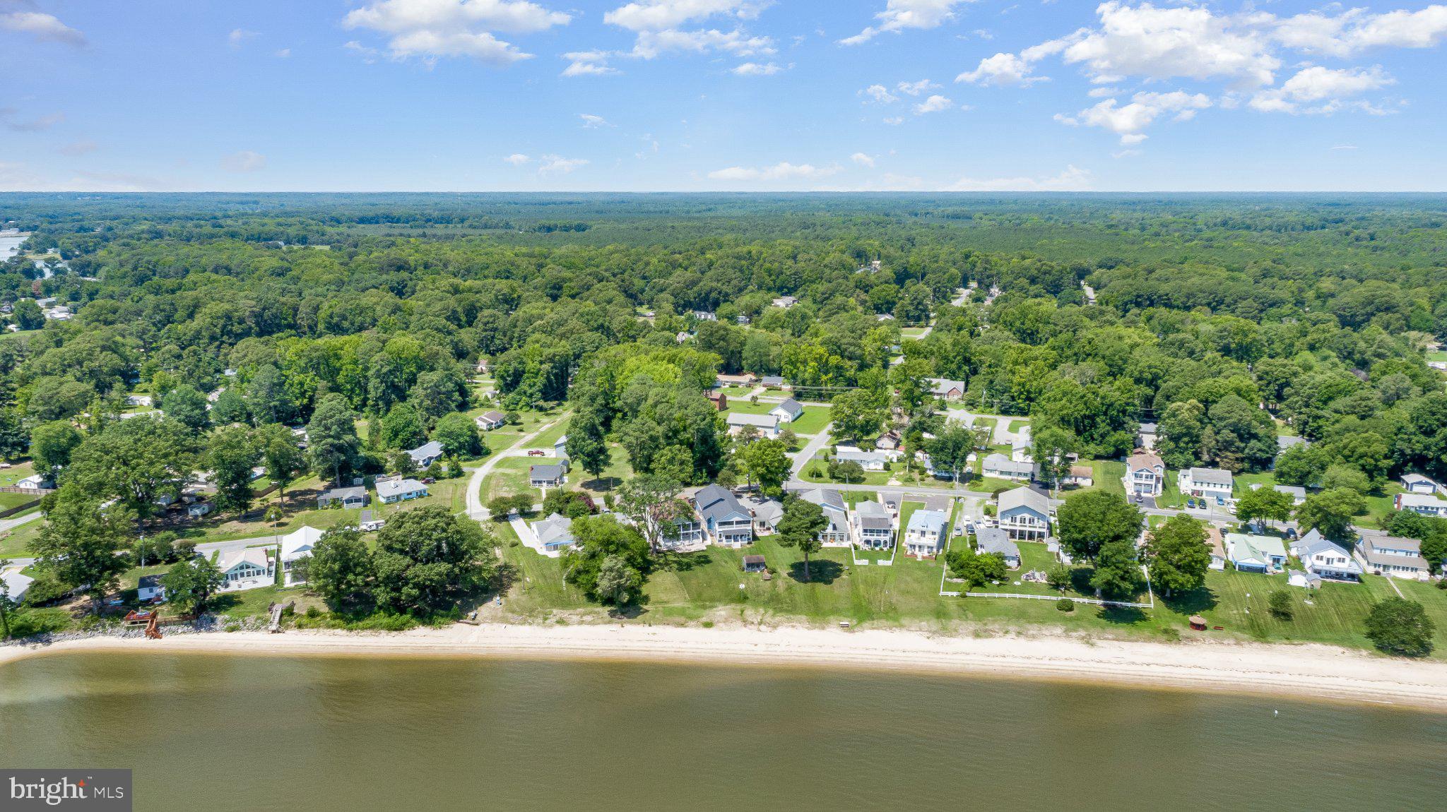 WESTMORELAND SHORES - Residential