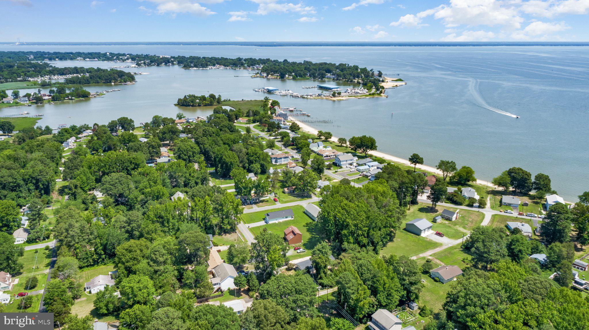 WESTMORELAND SHORES - Residential