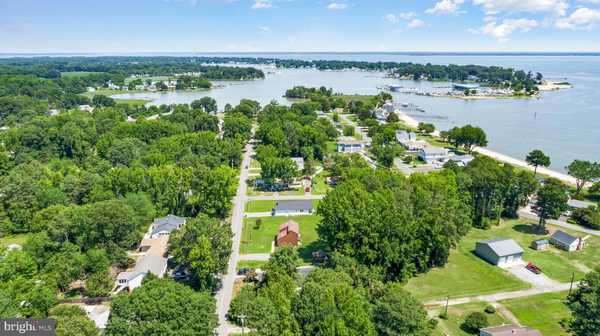 WESTMORELAND SHORES - Residential