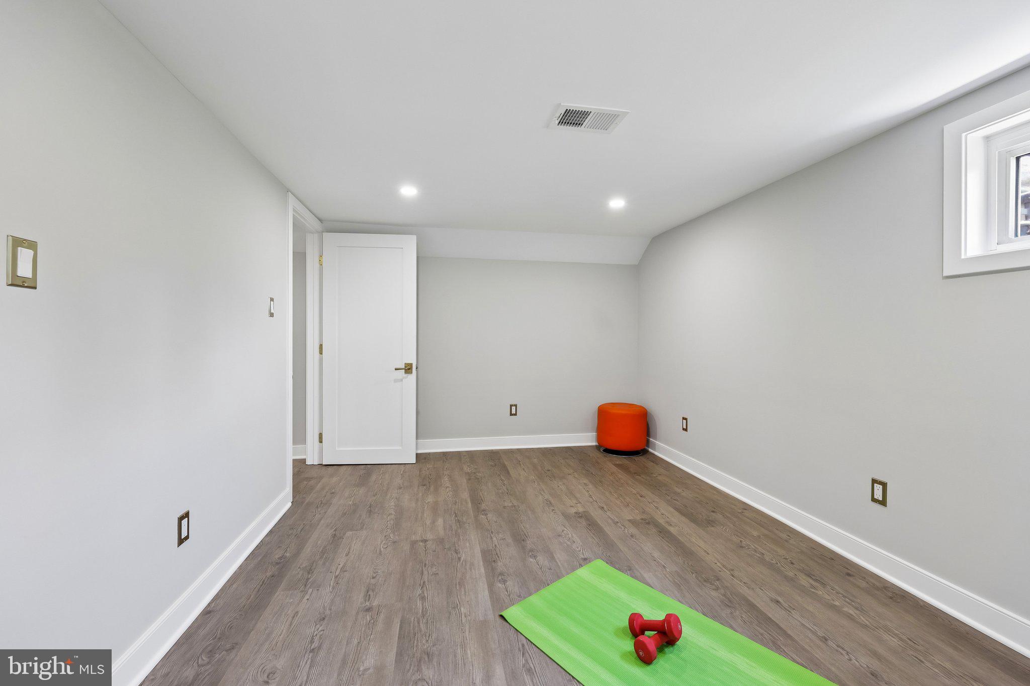 FORT BARNARD HEIGHTS - Residential