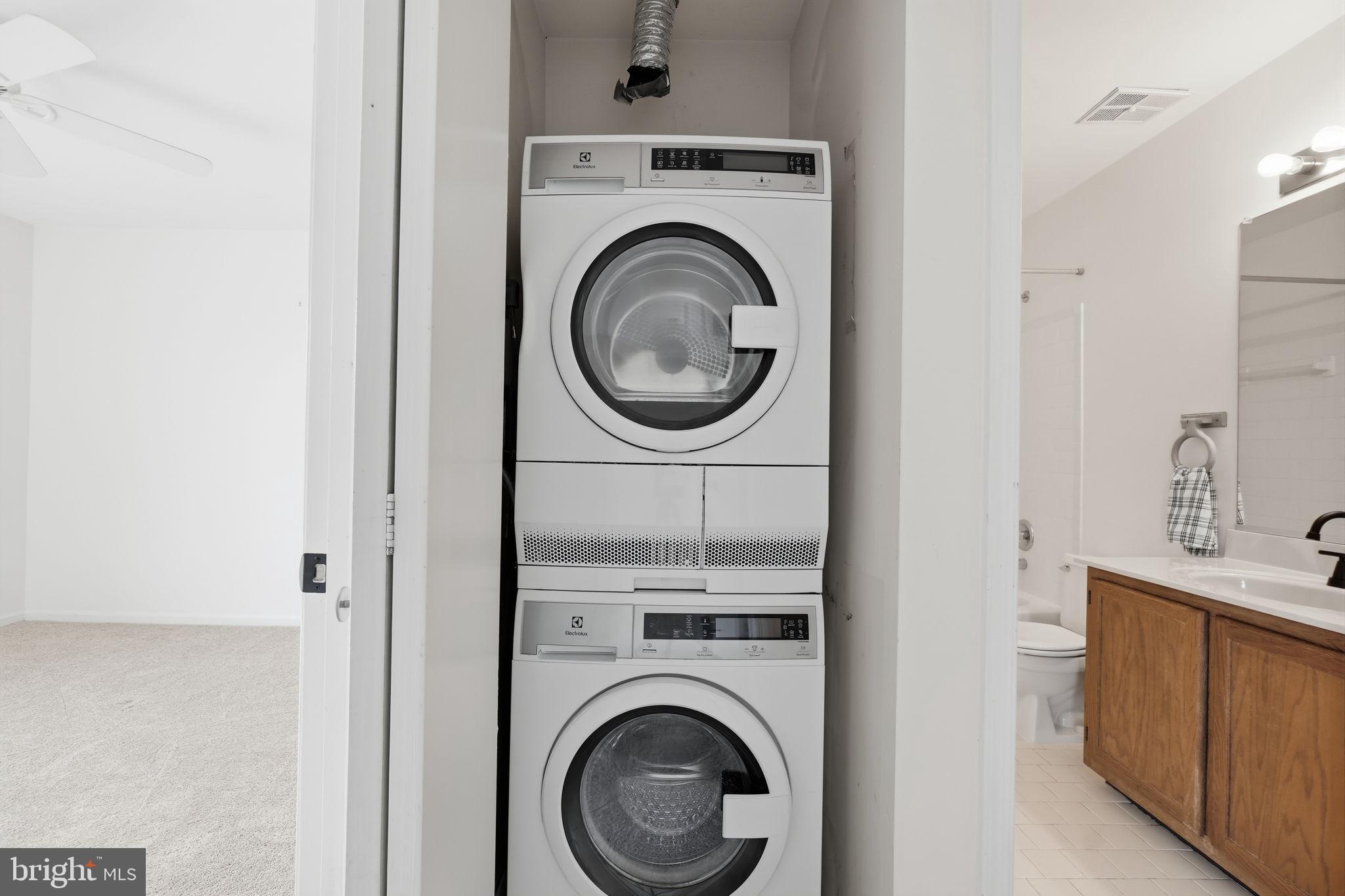 CASTLE HARBOUR CONDO - Residential