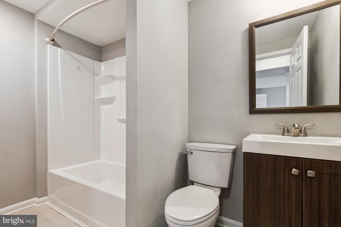 GRAYMOOR - Residential Lease