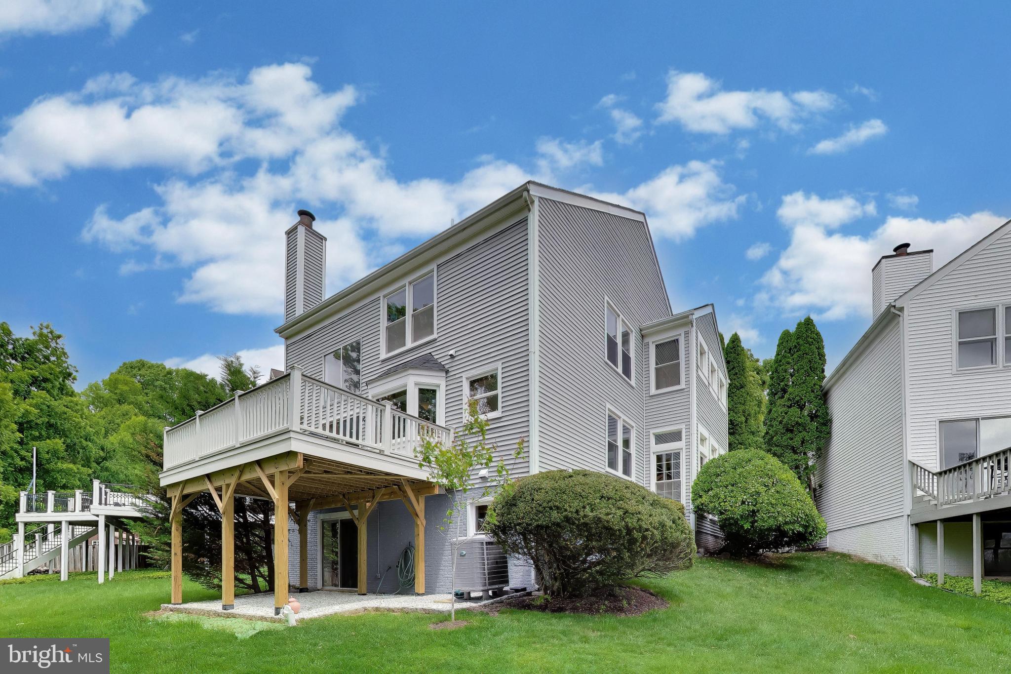 LONGMEAD - Residential