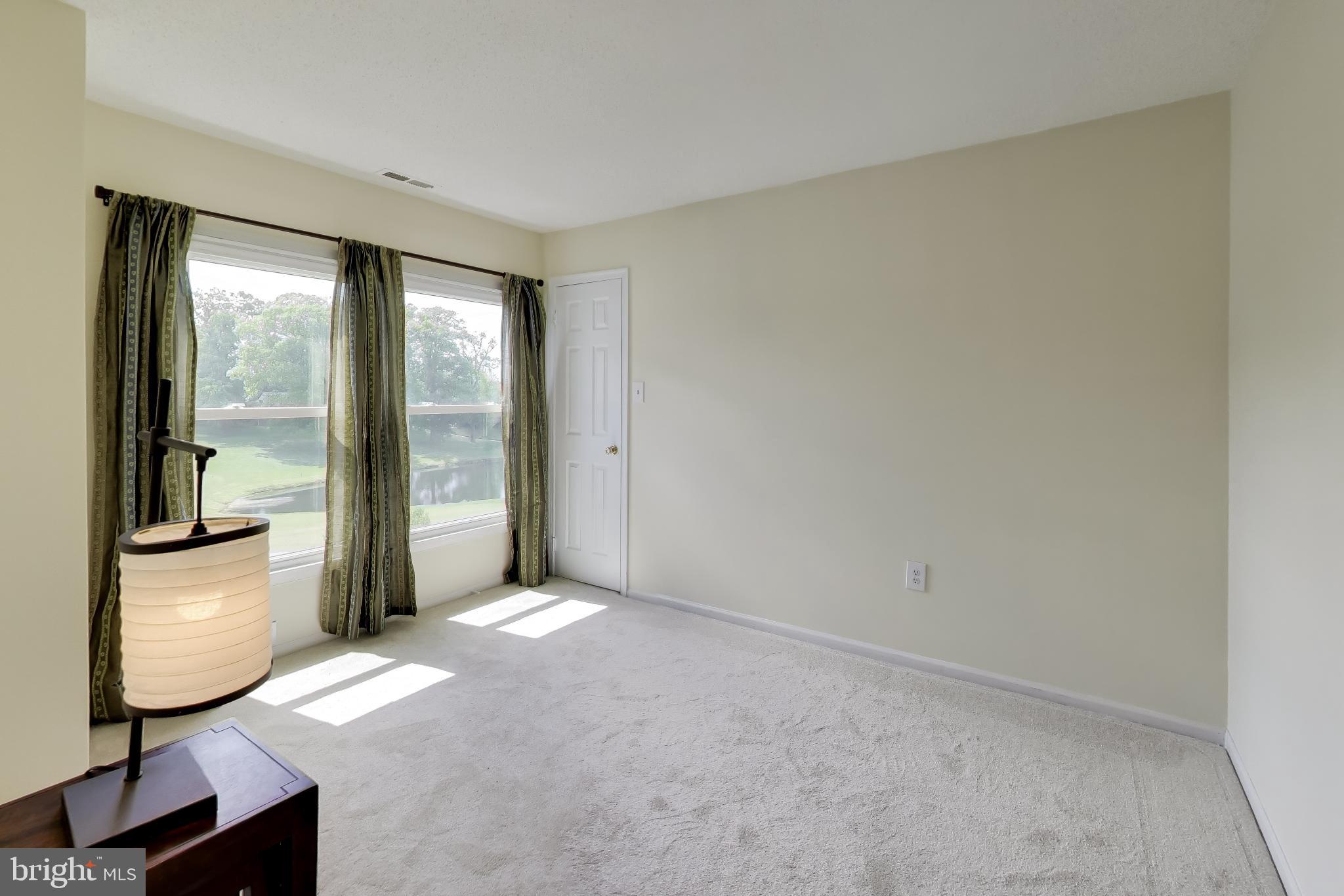 LONGMEAD - Residential