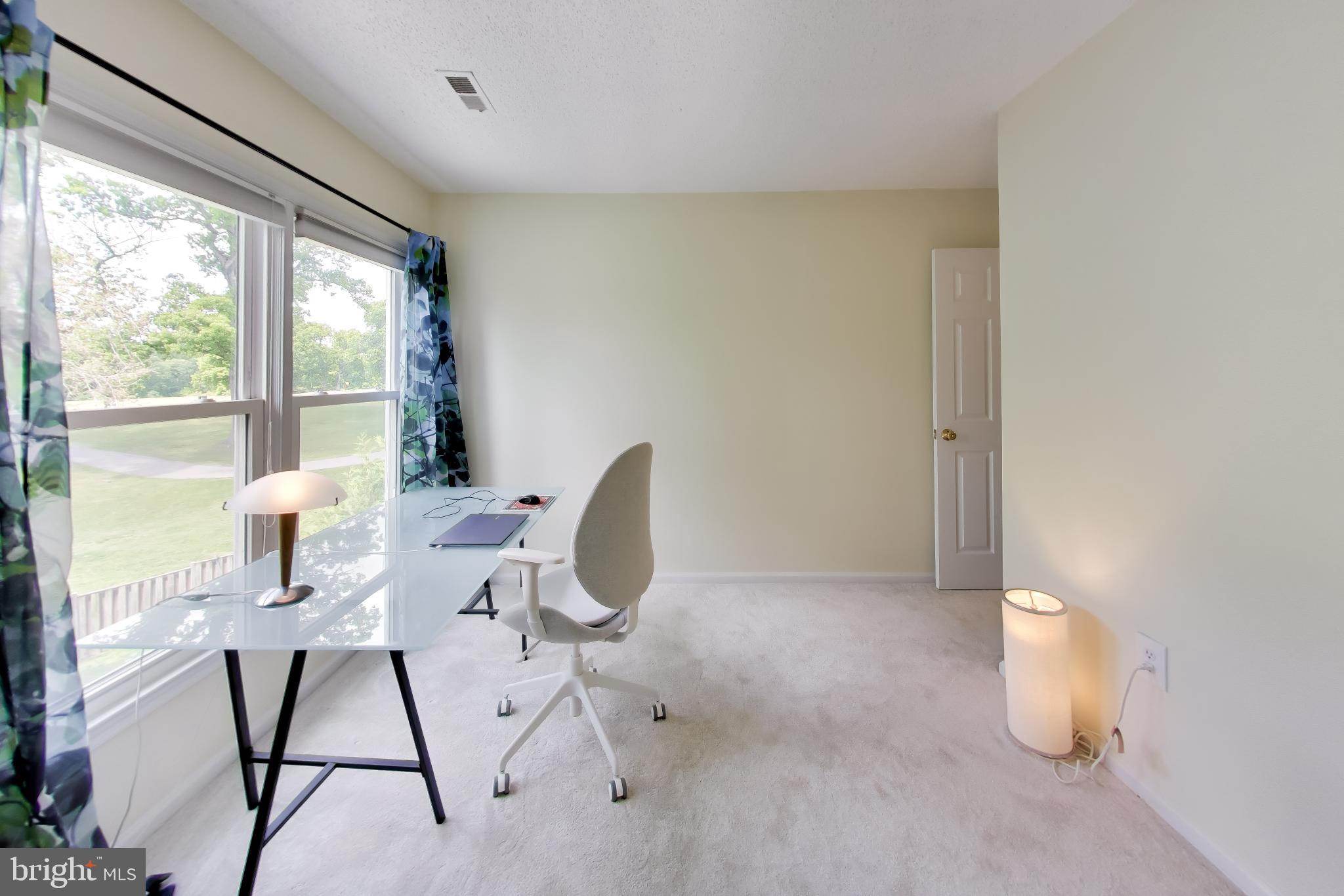 LONGMEAD - Residential